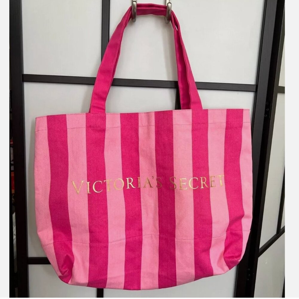 NWOT Victoria’s Secret Beach Tote Weekender Stripes Bag Pink